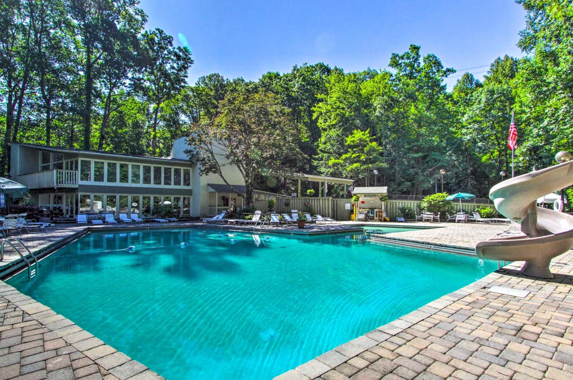 Gatlinburg Vacation Rental Balcony With Hot Tub! Exterior foto